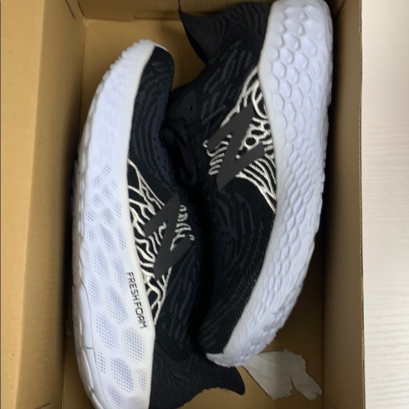 New Balance Fresh Foam 1080 v10 sneaker - Picture 3 of 4